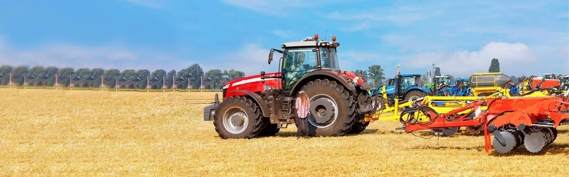 Farm tractor attachiamenta